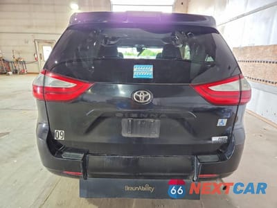 Zdjęcie 6 z 13 samochodu: 2019 TOYOTA SIENNA L 7-PASSENGER VIN:5TDZZ3DC1KS974265 - miniatura