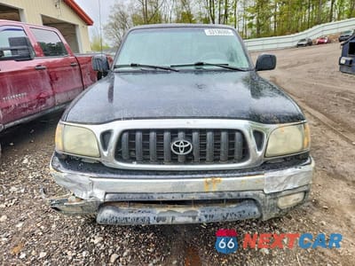 Piąte zdjęcie samochodu w środku: 2004 TOYOTA TACOMA XTRACAB VIN:5TEWN72N24Z374595 - miniatura