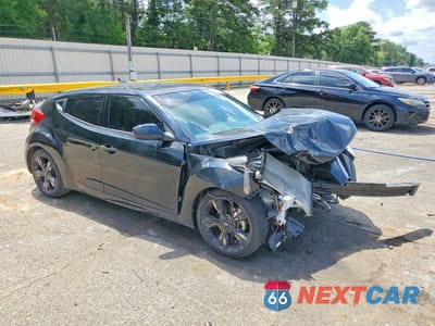 Czwarte zdjęcie samochodu z boku: 2017 HYUNDAI VELOSTER VALUE EDITION VIN:KMHTC6AD9HU317509 - miniatura