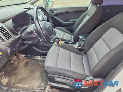 Zdjęcie 7 z 12 samochodu: 2015 KIA FORTE EX VIN:KNAFX4A82F5434382 - miniatura