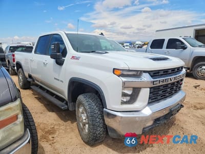 Czwarte zdjęcie samochodu z boku: 2023 CHEVROLET SILVERADO K3500 LT VIN:1GC4YTEY4PF251721 - miniatura