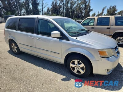 Czwarte zdjęcie samochodu z boku: 2008 DODGE GRAND CARAVAN SXT VIN:1D8HN54P88B120302 - miniatura