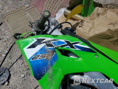 Zdjęcie 7 z 8 samochodu: 2026 KAWASAKI KX252 C VIN:JKBKXTEC6TA009654 - miniatura