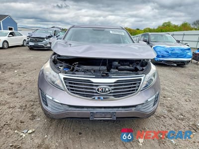 Piąte zdjęcie samochodu w środku: 2011 KIA SPORTAGE LX VIN:KNDPB3A27B7078800 - miniatura