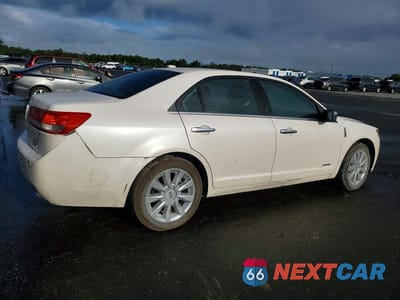 Trzecie zdjęcie samochodu z tyłu: 2012 LINCOLN MKZ HYBRID VIN:3LNDL2L3XCR832522 - miniatura