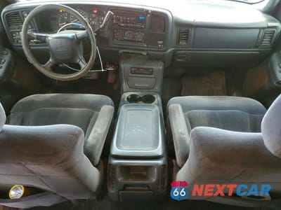Zdjęcie 8 z 12 samochodu: 2002 CHEVROLET SILVERADO K1500 VIN:2GCEK19T621256380 - miniatura