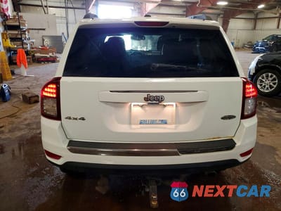 Zdjęcie 6 z 13 samochodu: 2017 JEEP COMPASS LATITUDE VIN:1C4NJDEB6HD190217 - miniatura