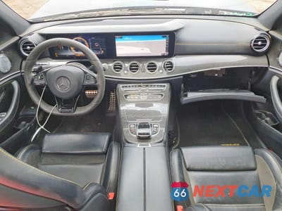 Zdjęcie 8 z 12 samochodu: 2018 MERCEDES-BENZ E 63 AMG-S VIN:WDDZF8KB7JA224435 - miniatura