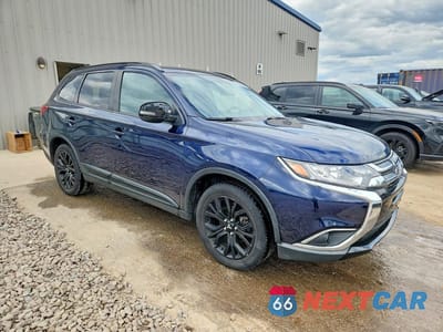 Czwarte zdjęcie samochodu z boku: 2018 MITSUBISHI OUTLANDER SE VIN:JA4AD3A38JZ047061 - miniatura