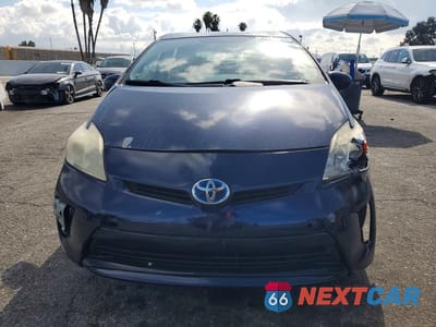 Piąte zdjęcie samochodu w środku: 2014 TOYOTA PRIUS THREE VIN:JTDKN3DU1E1753112 - miniatura