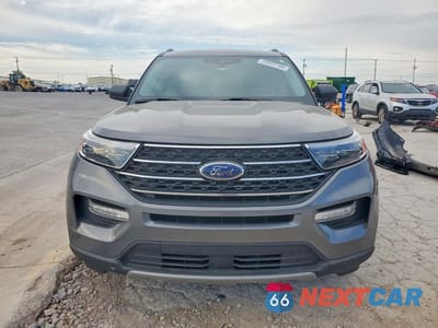 Piąte zdjęcie samochodu w środku: 2021 FORD EXPLORER XLT VIN:1FMSK7DH3MGA50105 - miniatura