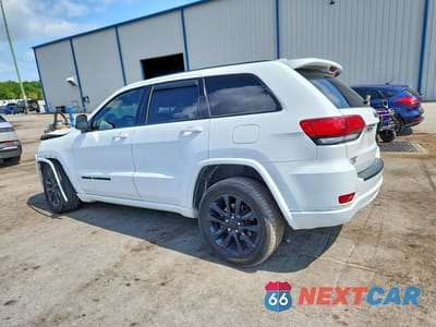 Drugie zdjęcie samochodu z przodu: 2021 JEEP GRAND CHEROKEE LAREDO VIN:1C4RJEAG7MC625108 - miniatura