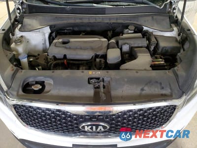 Zdjęcie 12 z 13 samochodu: 2016 KIA SORENTO LX VIN:5XYPGDA35GG047183 - miniatura