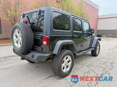 Czwarte zdjęcie samochodu z boku: 2013 JEEP WRANGLER UNLIMITED RUBICON VIN:1C4BJWFG0DL516764 - miniatura
