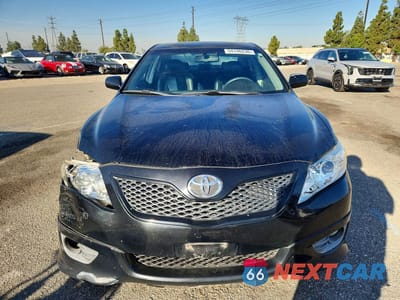 Piąte zdjęcie samochodu w środku: 2011 TOYOTA CAMRY SE VIN:4T1BF3EK4BU694850 - miniatura