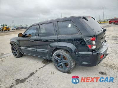 Drugie zdjęcie samochodu z przodu: 2006 JEEP GRAND CHEROKEE SRT-8 VIN:1J8HR78396C217885 - miniatura