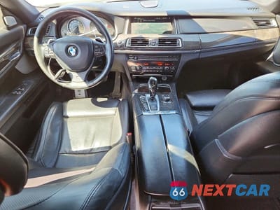 Zdjęcie 8 z 13 samochodu: 2013 BMW 750 LXI VIN:WBAYF8C57DD140596 - miniatura