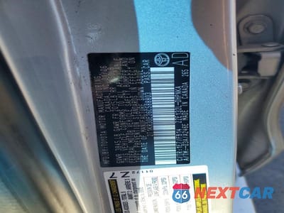 Zdjęcie 12 z 12 samochodu: 2006 TOYOTA COROLLA MATRIX XR VIN:2T1KR30E26C588803 - miniatura
