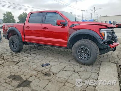 Czwarte zdjęcie samochodu z boku: 2024 FORD F150 RAPTOR VIN:1FTFW1RJ4RFC19659 - miniatura