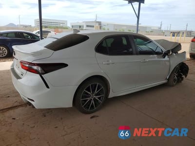 Trzecie zdjęcie samochodu z tyłu: 2023 TOYOTA CAMRY SE VIN:4T1G11AK6PU817697 - miniatura
