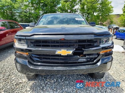 Piąte zdjęcie samochodu w środku: 2018 CHEVROLET SILVERADO K1500 LT VIN:3GCUKREC1JG103511 - miniatura