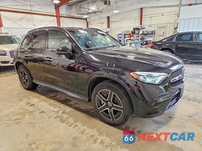 Czwarte zdjęcie samochodu z boku: 2024 MERCEDES-BENZ GLC 300 4MATIC VIN:W1NKM4HB4RF088354 - miniatura