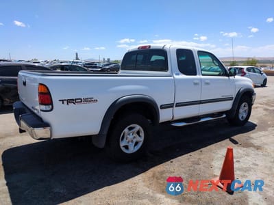 Trzecie zdjęcie samochodu z tyłu: 2002 TOYOTA TUNDRA SR5 V8 VIN:5TBBT44192S222961 - miniatura