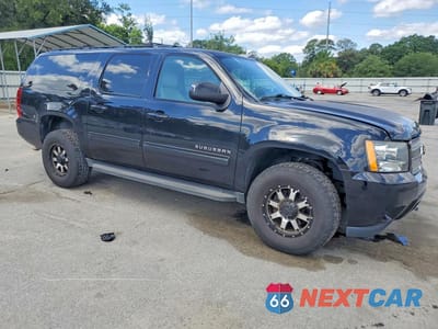 Czwarte zdjęcie samochodu z boku: 2014 CHEVROLET SUBURBAN C1500 LT VIN:1GNSCJE07ER229669 - miniatura