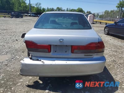 Zdjęcie 6 z 12 samochodu: 2002 HONDA ACCORD SE VIN:1HGCG56712A085097 - miniatura