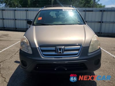 Piąte zdjęcie samochodu w środku: 2005 HONDA CR-V LX VIN:JHLRD78505C061605 - miniatura