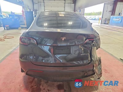 Zdjęcie 6 z 12 samochodu: 2023 TESLA MODEL Y VIN:7SAYGDEE9PF883248 - miniatura