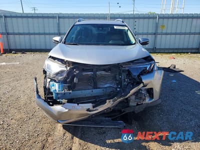 Piąte zdjęcie samochodu w środku: 2017 TOYOTA RAV4 LIMITED VIN:2T3DFREV3HW666155 - miniatura