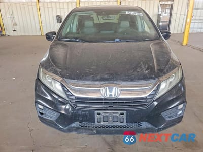 Piąte zdjęcie samochodu w środku: 2018 HONDA ODYSSEY EXL VIN:5FNRL6H71JB050718 - miniatura
