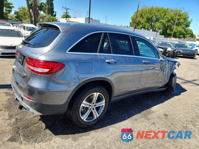 Trzecie zdjęcie samochodu z tyłu: 2018 MERCEDES-BENZ GLC 300 4MATIC VIN:WDC0G4KB1JV092929 - miniatura