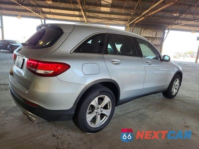 Trzecie zdjęcie samochodu z tyłu: 2017 MERCEDES-BENZ GLC 300 VIN:WDC0G4JB0HF141074 - miniatura