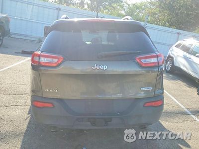 Zdjęcie 6 z 12 samochodu: 2014 JEEP CHEROKEE LATITUDE VIN:1C4PJMCS8EW286331 - miniatura