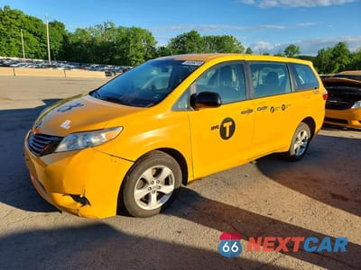 2017 TOYOTA SIENNA L 7-PASSENGER 5TDZZ3DC1HS856239 - główne zdjęcie licytacji z USA - miniatura