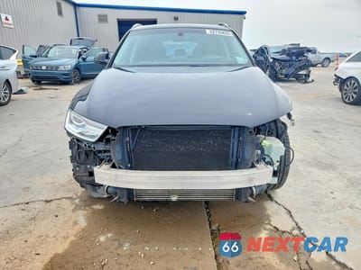 Piąte zdjęcie samochodu w środku: 2017 AUDI Q3 PREMIUM VIN:WA1BCCFSXHR011311 - miniatura