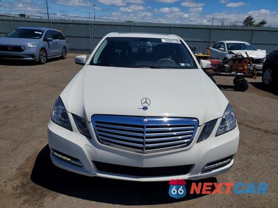 Piąte zdjęcie samochodu w środku: 2012 MERCEDES-BENZ E 350 4MATIC VIN:WDDHF8JB9CA556148 - miniatura