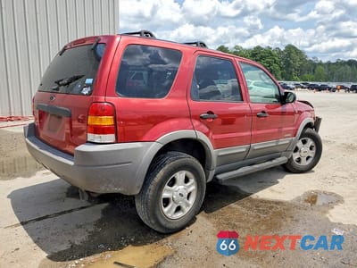 Trzecie zdjęcie samochodu z tyłu: 2001 FORD ESCAPE XLT VIN:1FMYU031X1KA16400 - miniatura