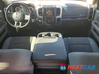 Zdjęcie 8 z 12 samochodu: 2018 RAM 1500 SLT VIN:1C6RR7TM8JS273205 - miniatura