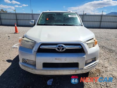 Piąte zdjęcie samochodu w środku: 2011 TOYOTA 4RUNNER SR5 VIN:JTEBU5JR1B5068848 - miniatura