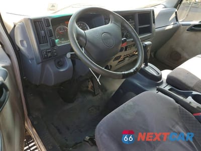 Zdjęcie 8 z 12 samochodu: 2011 ISUZU NPR BOX TRUCK VIN:JALB4W178B7401509 - miniatura