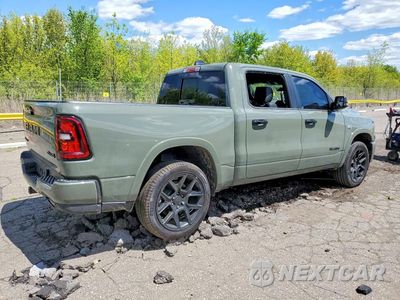 Trzecie zdjęcie samochodu z tyłu: 2026 RAM 1500 LARAMIE VIN:1C6SRFJT1TN280309 - miniatura