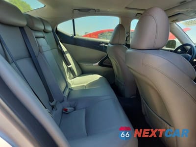 Zdjęcie 10 z 12 samochodu: 2008 LEXUS IS 350 VIN:JTHBE262085018512 - miniatura