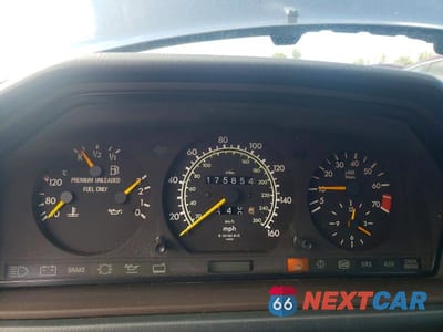 Zdjęcie 9 z 12 samochodu: 1994 MERCEDES-BENZ E 320 VIN:WDBEA92E4RF285312 - miniatura
