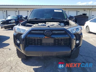 Piąte zdjęcie samochodu w środku: 2023 TOYOTA 4RUNNER VIN:JTERU5JR4P6169365 - miniatura