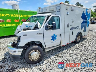 2026 FORD ECONOLINE - AMBULANCE 1FDWE3FN7TDD02538 - główne zdjęcie licytacji z USA - miniatura