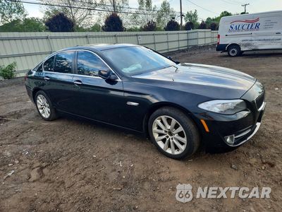 Czwarte zdjęcie samochodu z boku: 2013 BMW 528 I VIN:WBAXH5C59DD107796 - miniatura