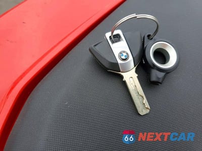 Zdjęcie 8 z 9 samochodu: 2022 BMW S 1000 RR VIN:WB10E2302N6F91977 - miniatura